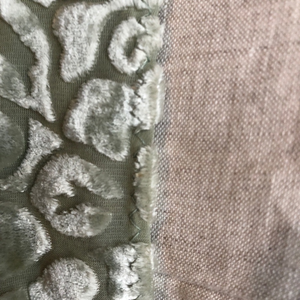 Soft and sensual sage green burnout velvet handmade scarf OOAK 11” x 62” - Picture 4 of 6